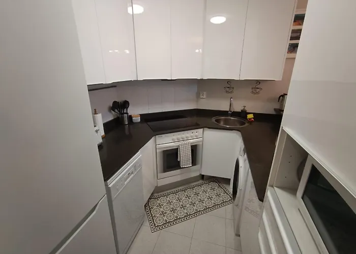 Bajo Con Terraza En * Mogro