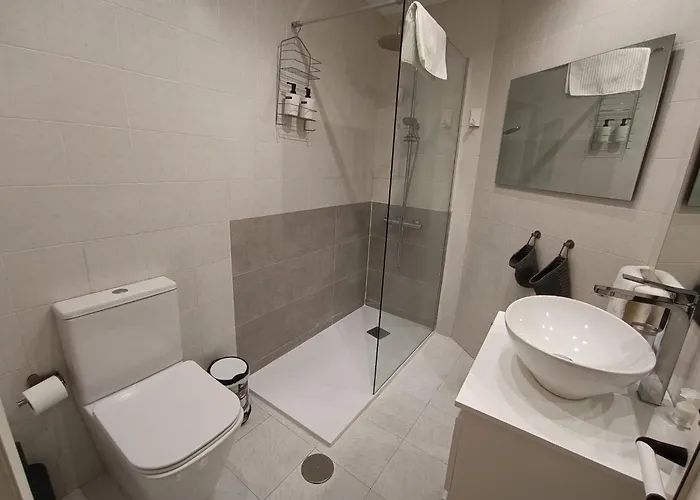 Bajo Con Terraza En * Mogro